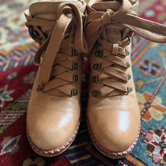 Gentle Souls leather brooklyn lace up boots 7.5 - Picture 1 of 4